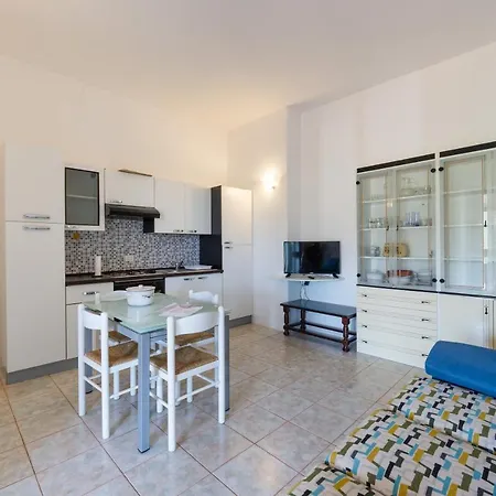 Casa Vacanze Uva * Ольбия